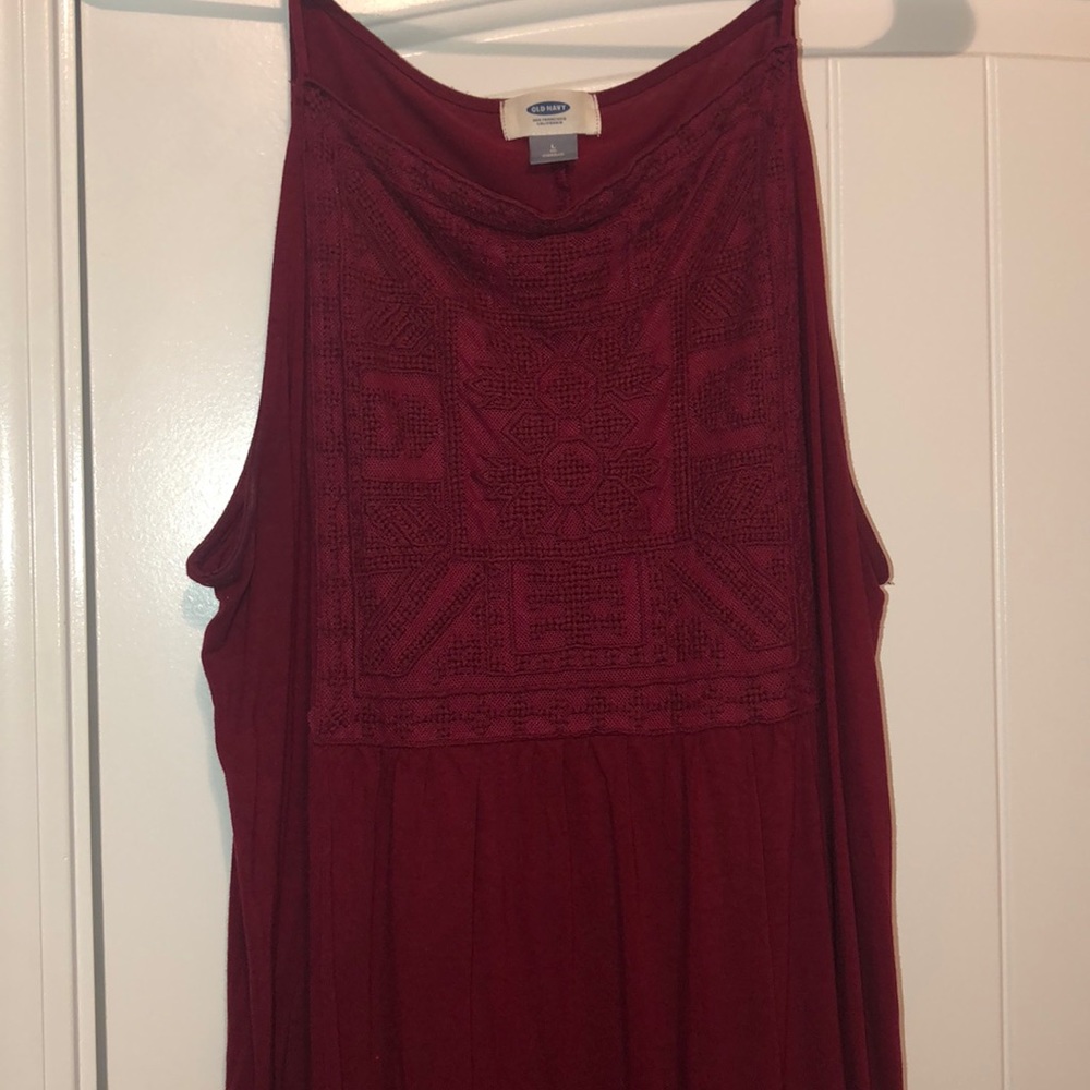 Burgundy tank with lace accent